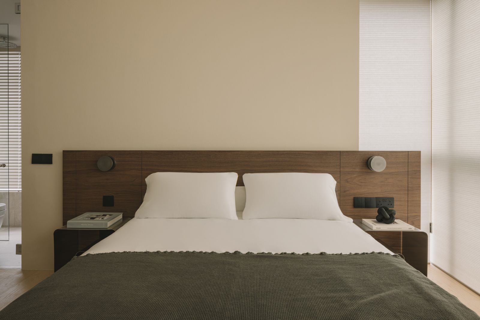 The restful and minimalist bedhead at Leonie Hill