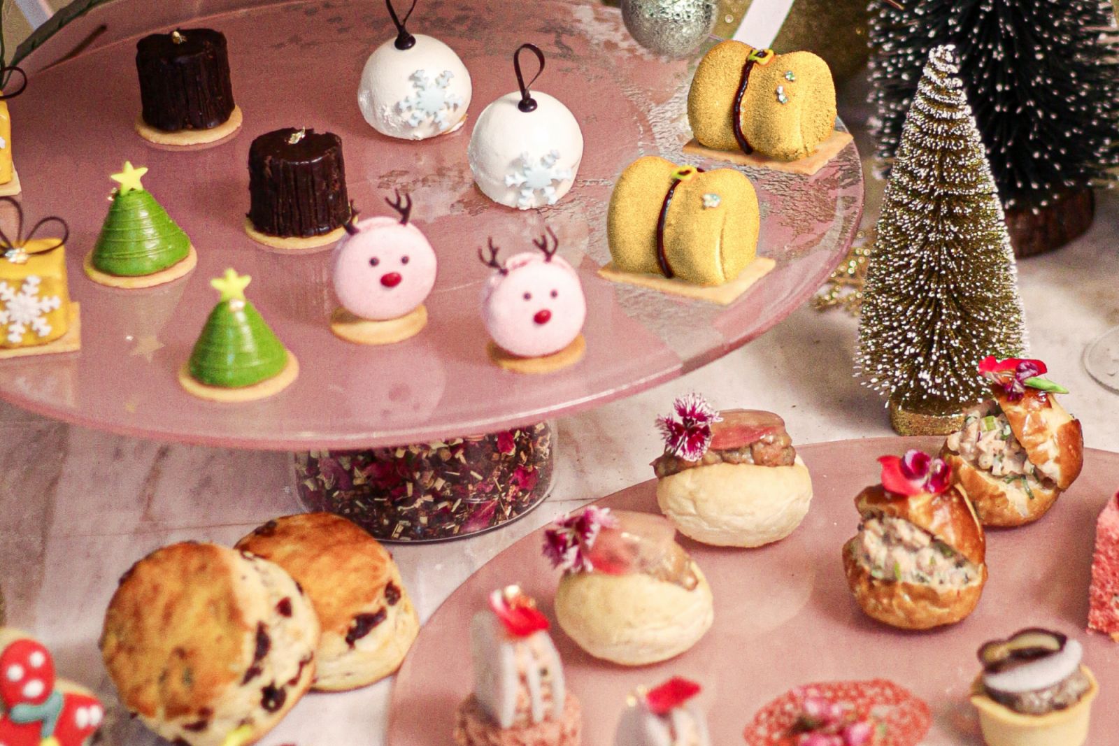 Holiday treats from Le Bar & Cocktail Stories (Photo: Sofitel Kuala Lumpur Damansara)