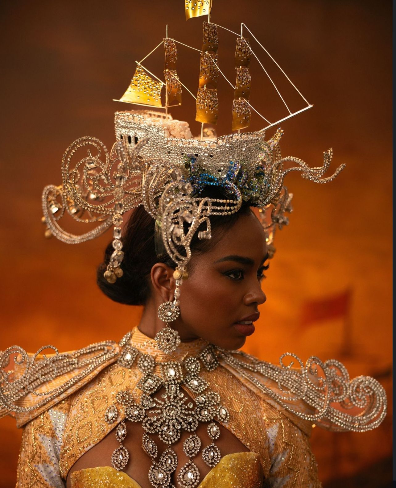The galleon headpiece of Chelsea Manalo's exquisite 'Hiraya' costume, designed by Manny Halasan (Photo: Instagram / Chelsea Manalo)