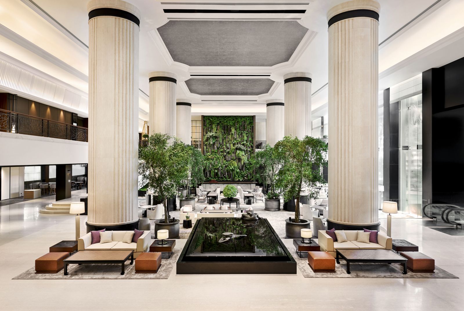 Main lobby at Shangri-La Singapore