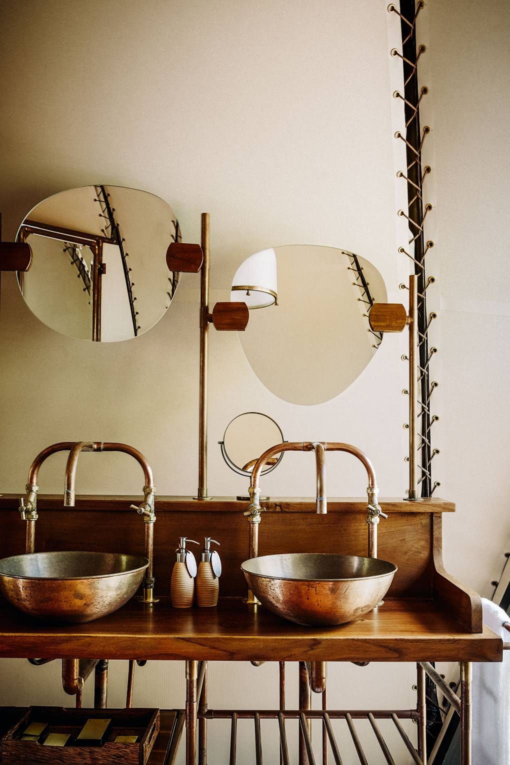 Hand basin at Wild Coast Tented Lodge