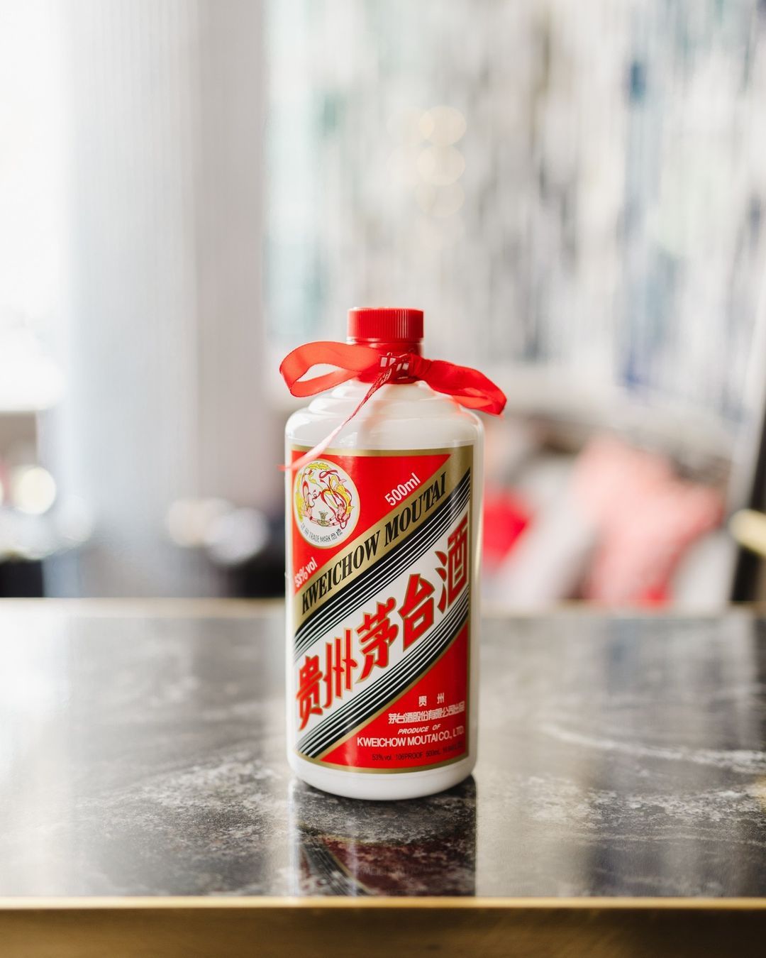 A bottle of Kweichow Moutai baijiu (Photo: Instagram / @cantonblue.london)