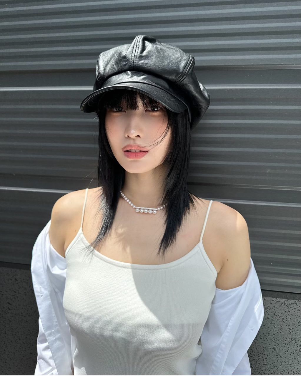 Twice’s Momo in Tasaki (Photo: Instagram /@momo)