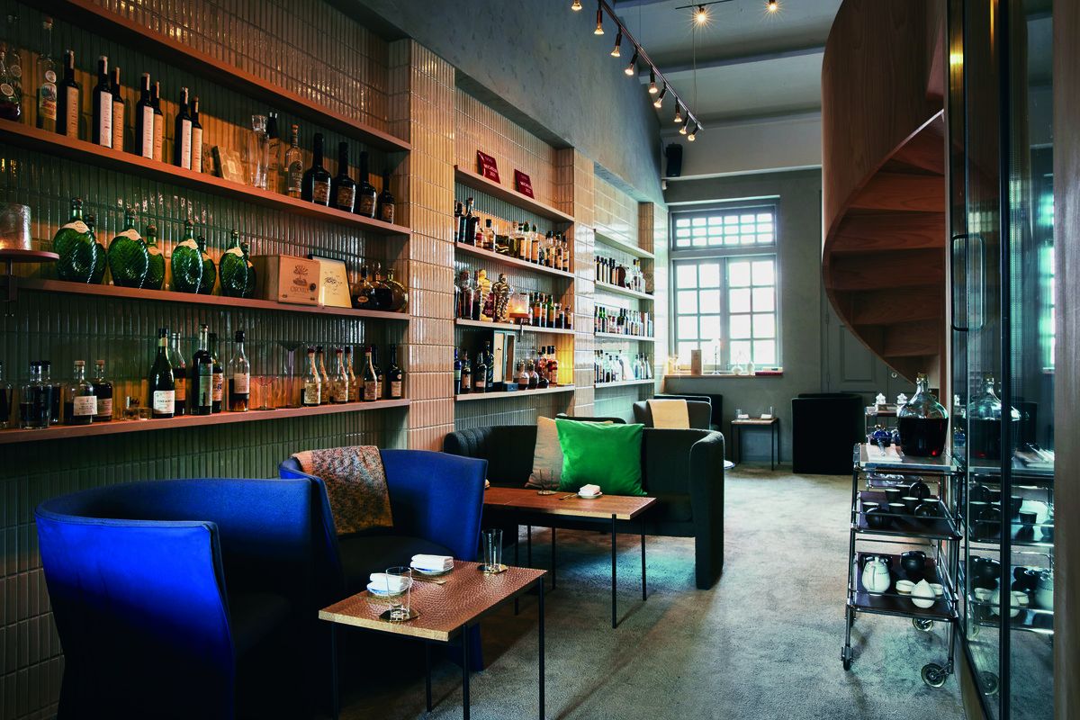 Third floor at Zen