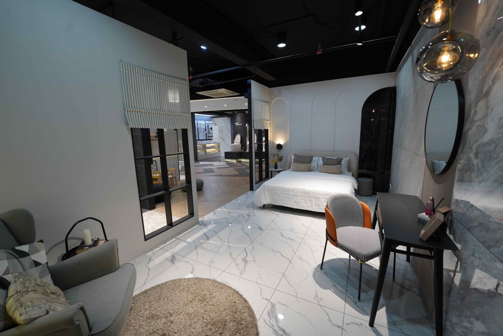 The real-life displays allow visitors to better gauge how the materials will look and feel in their own homes