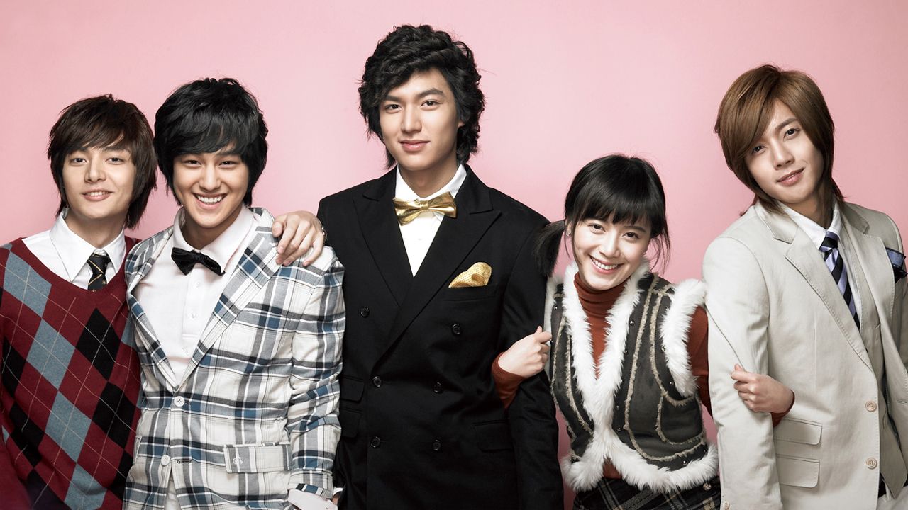 (L-R): Kim Joon, Kim Bum, Lee Min-ho, Koo Hye-sun, and Kim Hyun-joong in the 2009 K-drama, ‘Boys Over Flowers’ (Photo: KBS2)