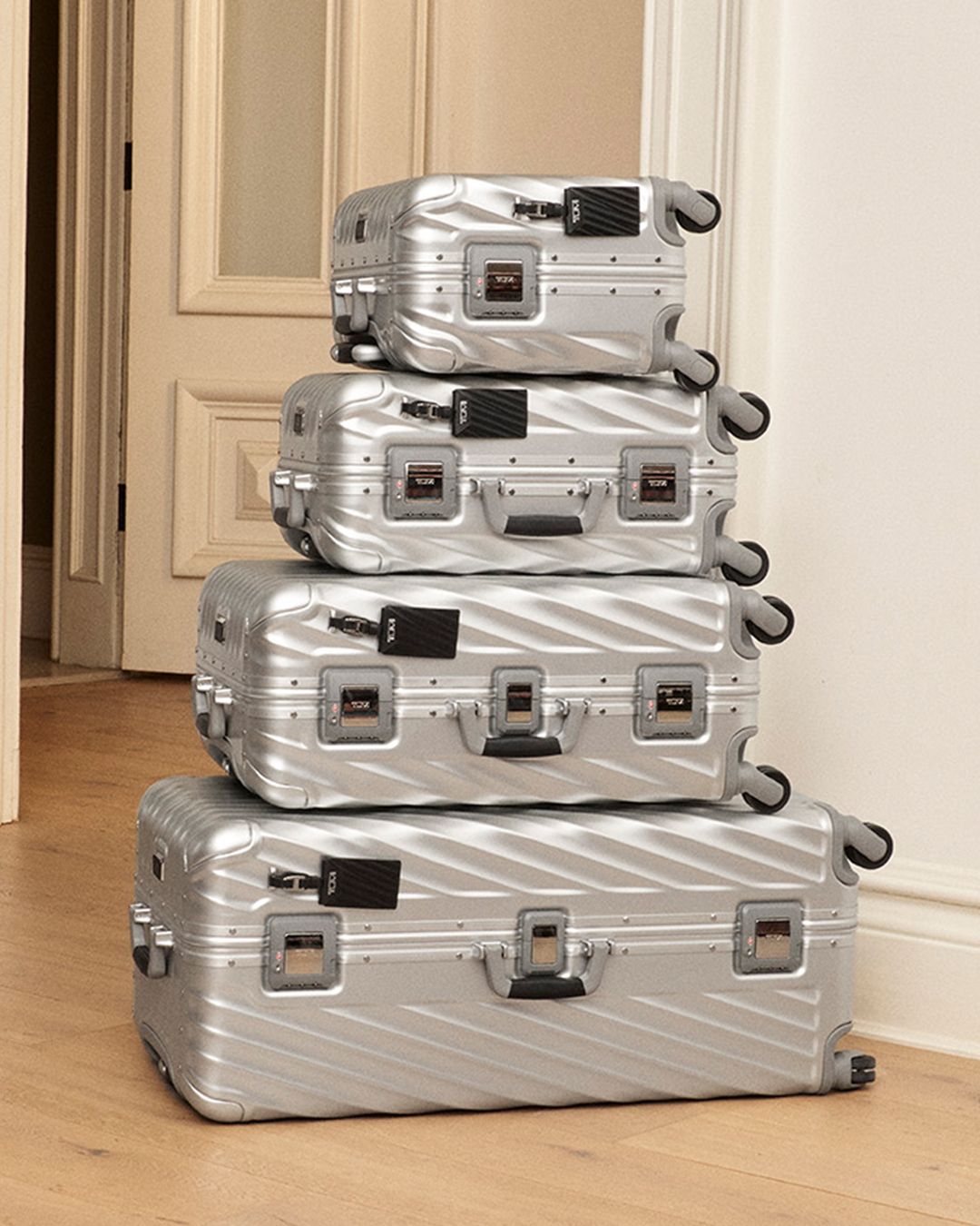 19 Degree Collection in silver