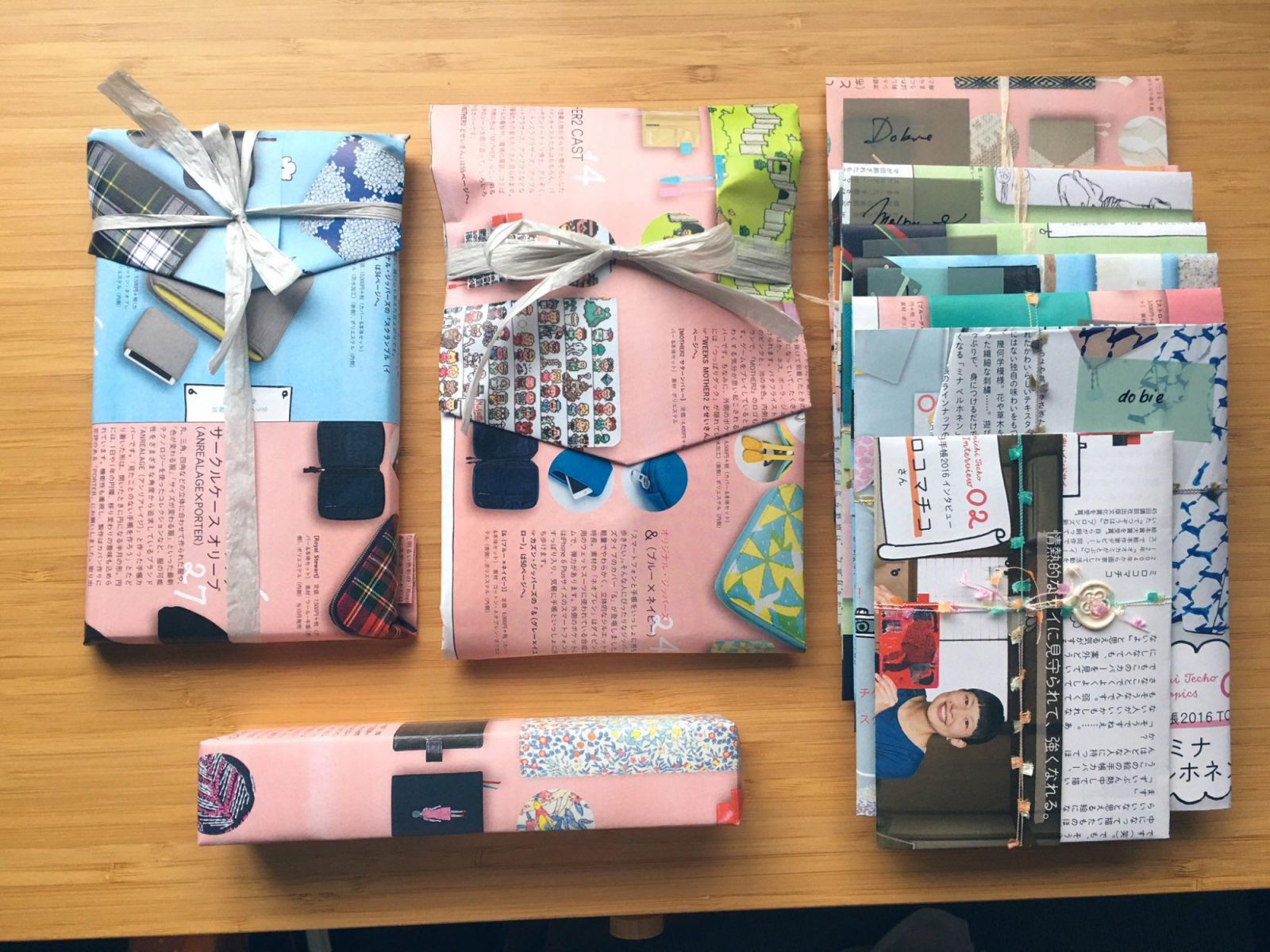 Gift-wrapping with magazine pages (Photo: reddit)