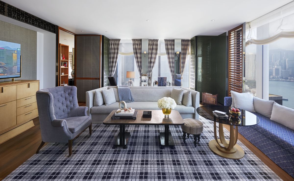 Grand Harbour corner suite