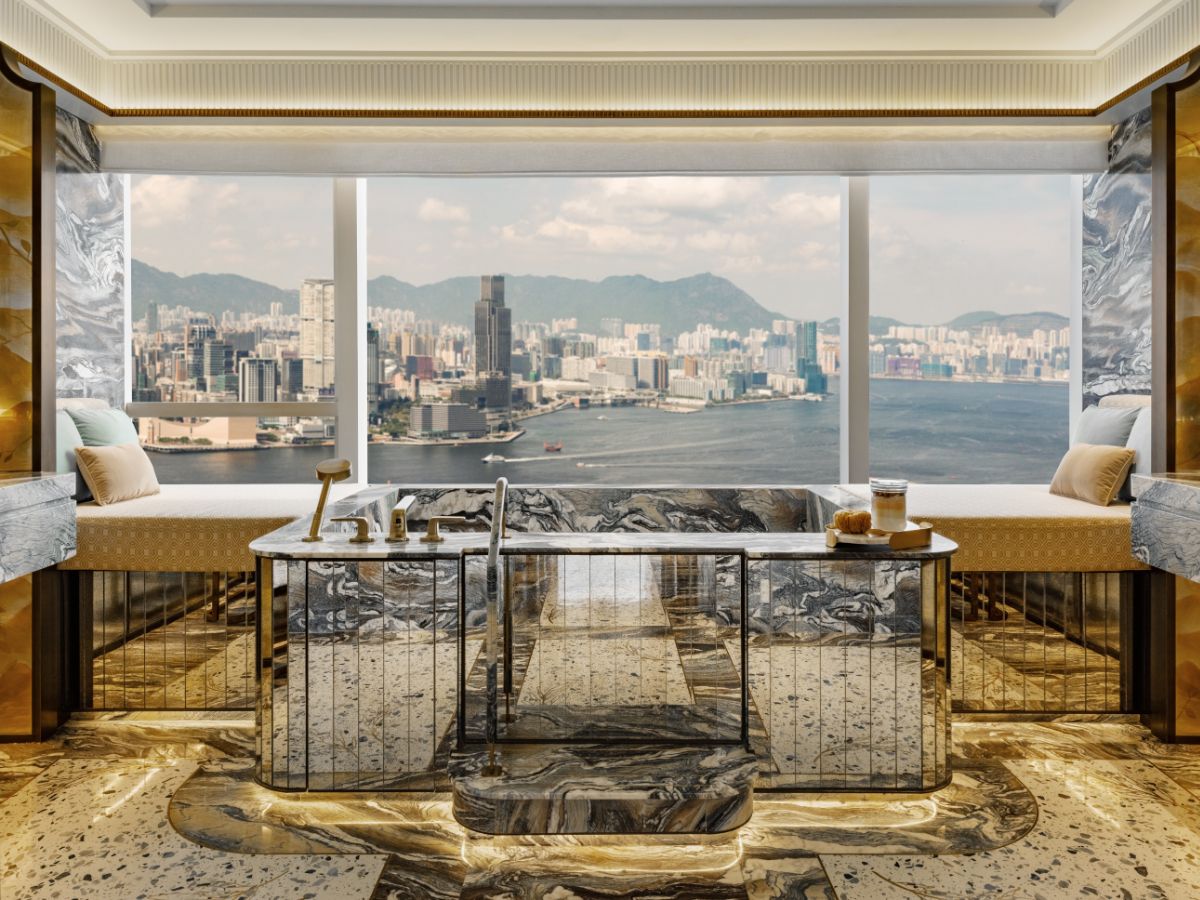 The Shangri-La Suite - Master Bathroom