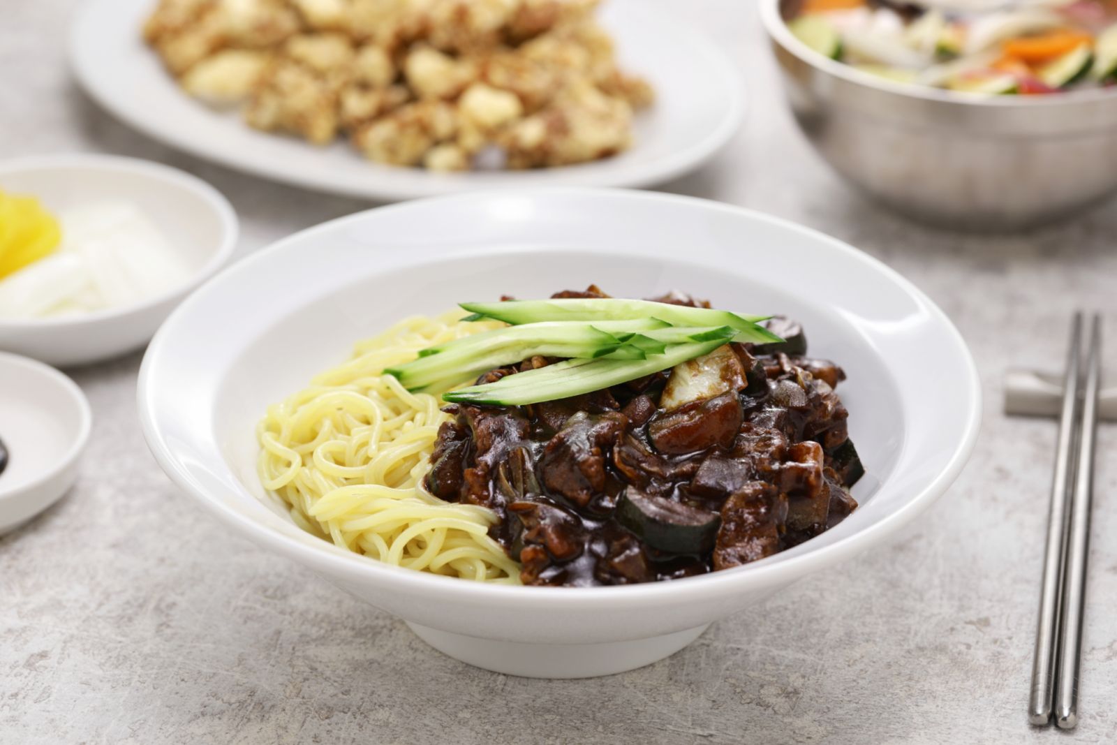 Jjajangmyeon (black bean noodles) (Photo: Getty Images)