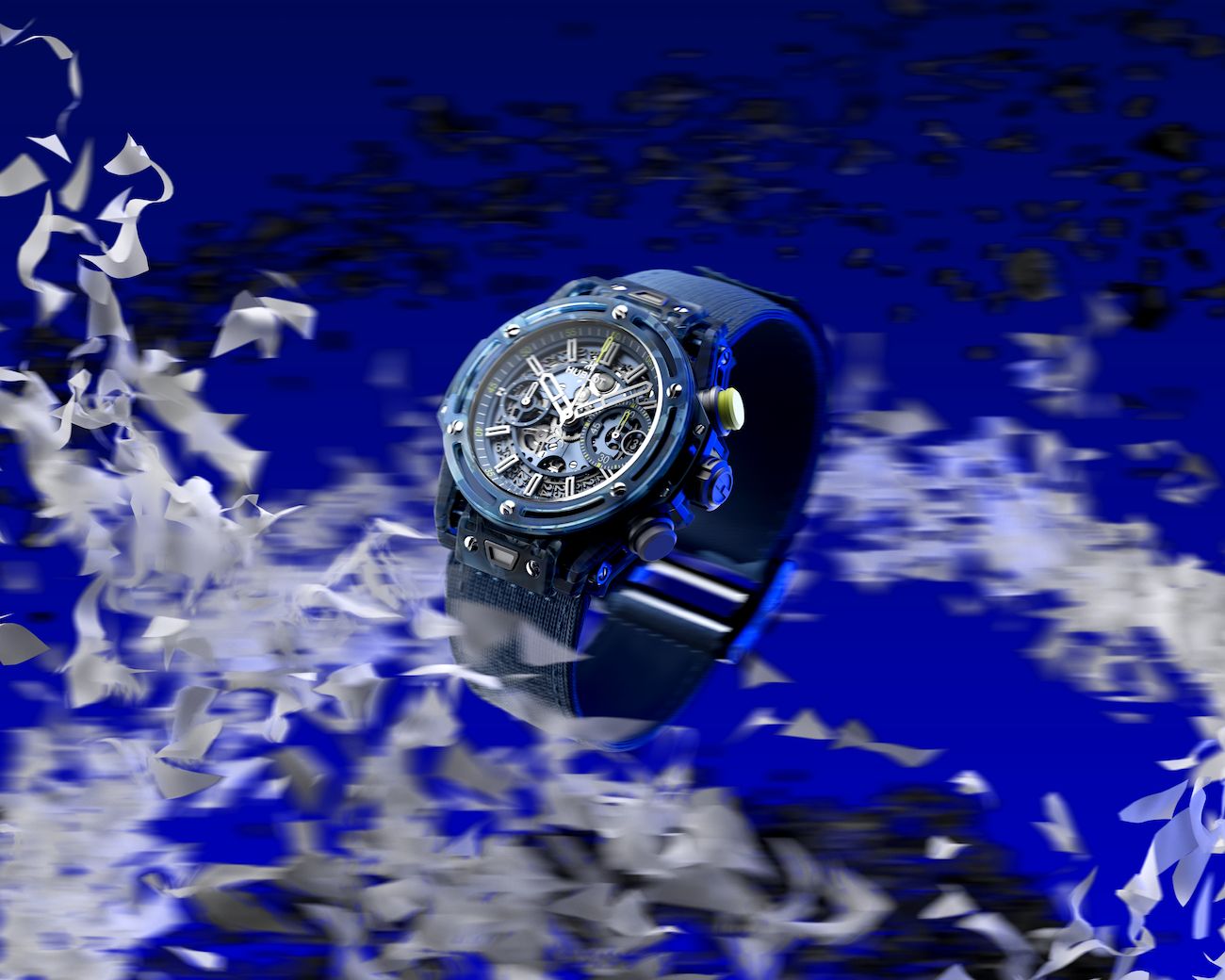 Hublot chọn kính Gorilla glass được tôi luyện – một vật liệu sử dụng trong các thiết bị điện tử cao cấp, nhẹ hơn sapphire gấp hai lần