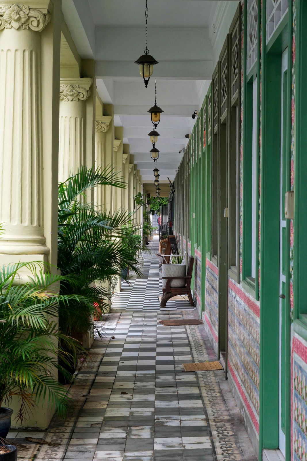 The five-foot way offers sheltered paths for pedestrians throughout the city