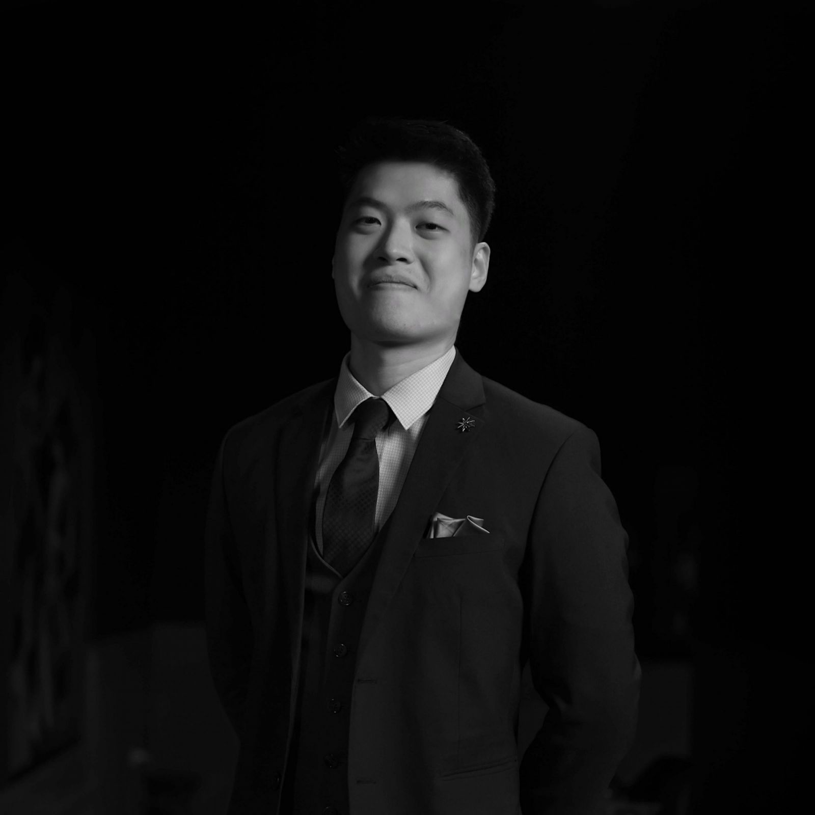 Restaurateur Long Trần