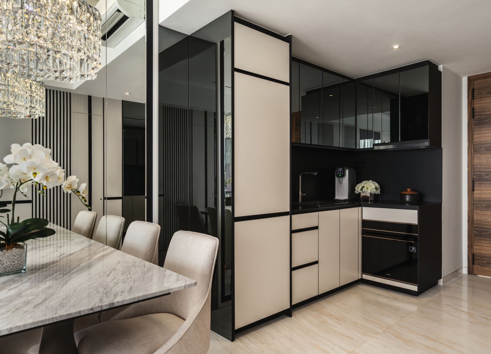 Summerhaus D'zign Coastline Residences
