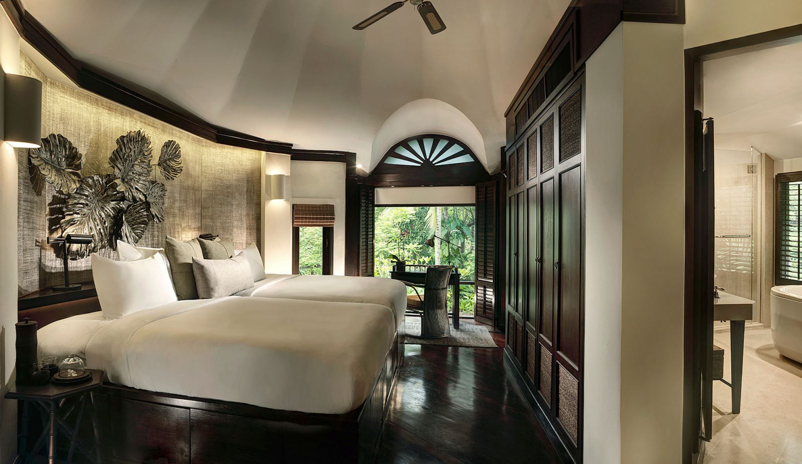 Family Villa (105)_Master Twin Bedroom