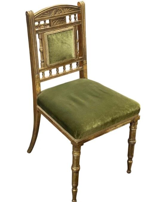 Vintage American gilt wood and green velvet chair (Photo: Pegaso Gallery Design)