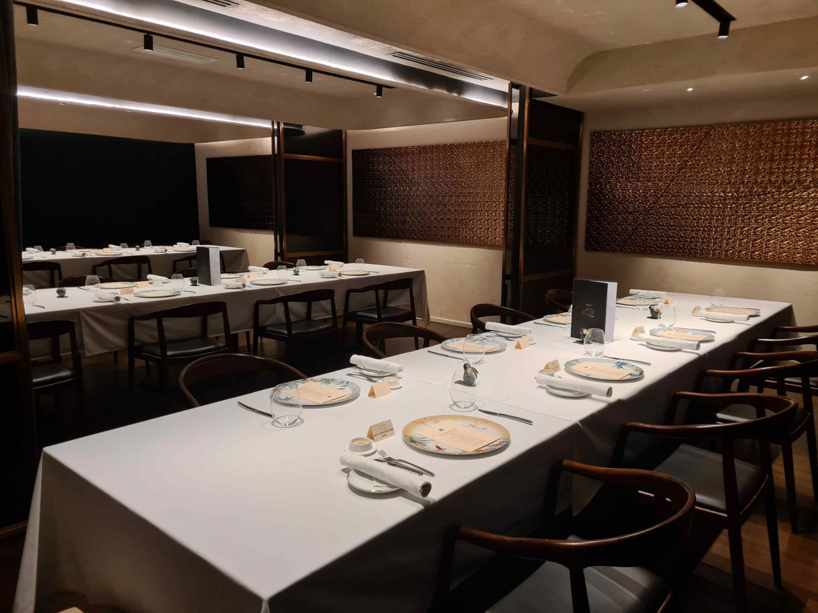 The DC 2.0 “Salon” private rooms (Photos: DC Restaurant)