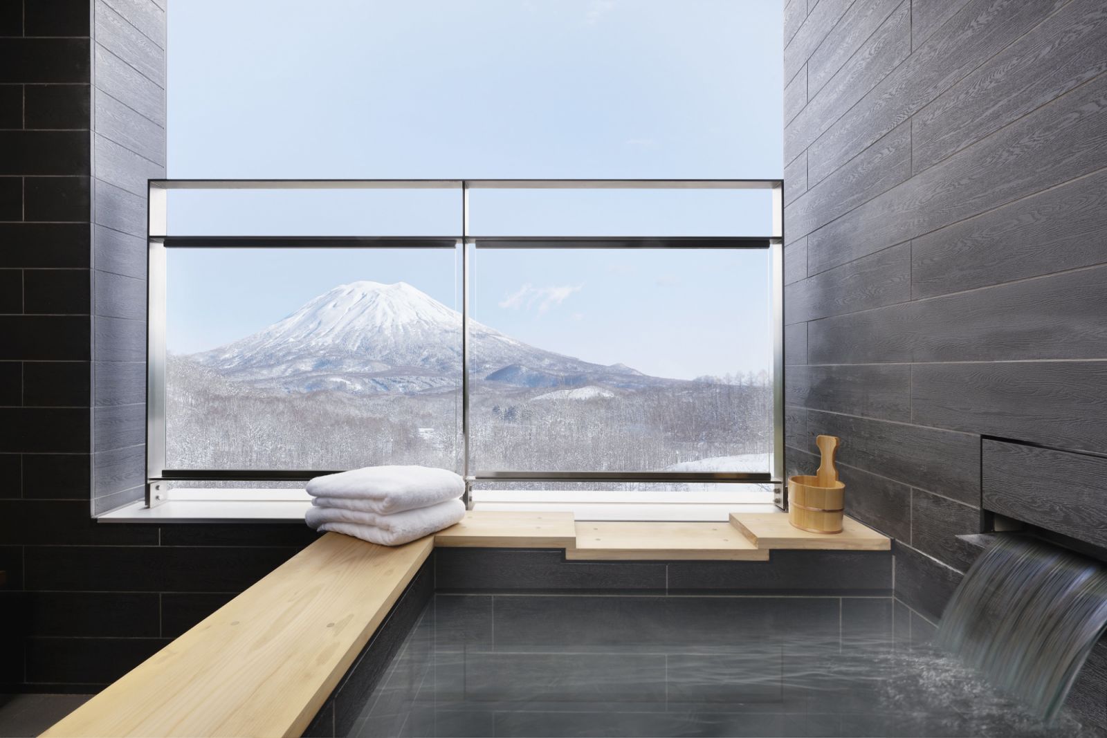Four-bedroom suite private onsen at Setsu Niseko