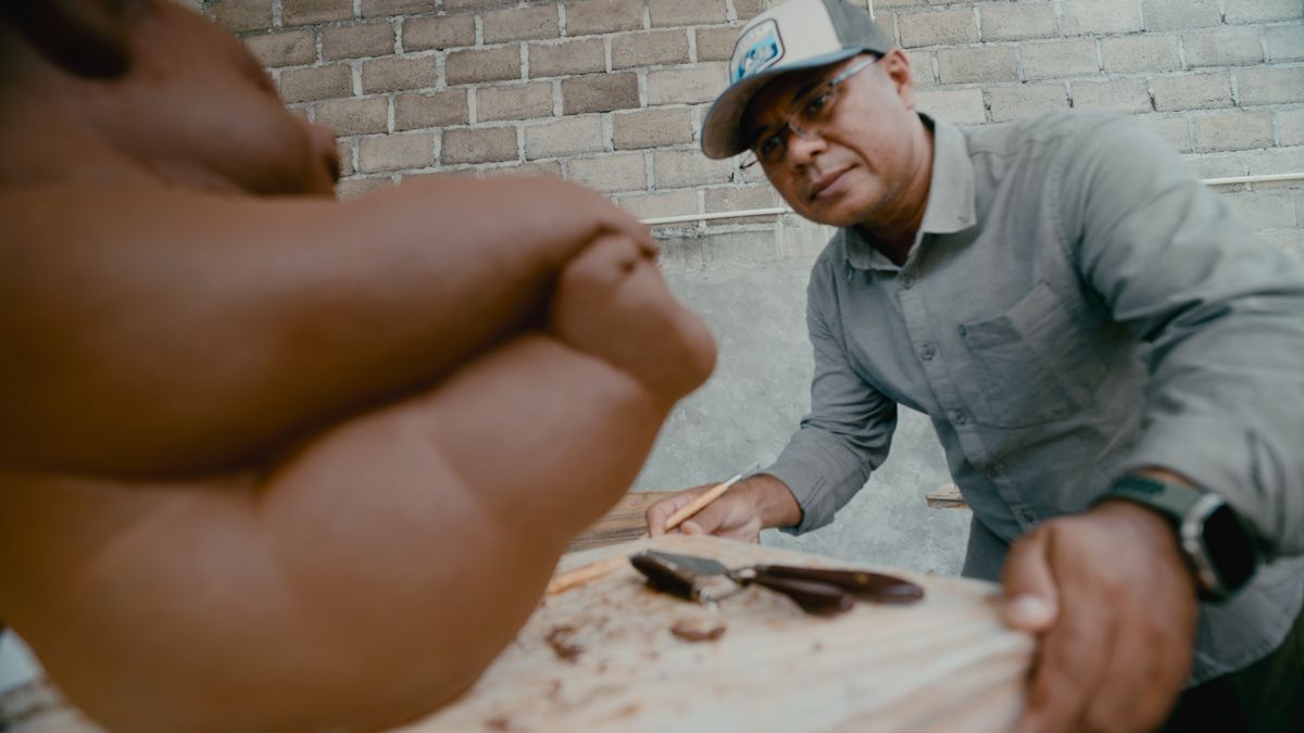 Adi Gunawan hand-carves all the clay models of his sculptures
