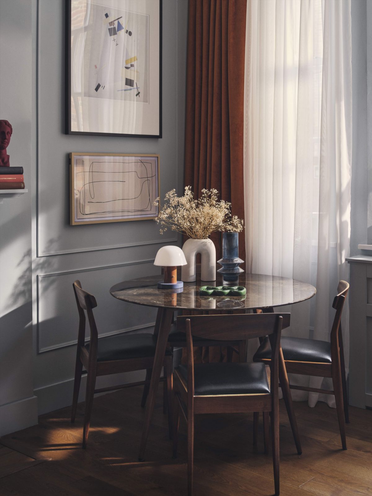 A corner of the drawing room basks in natural light (Photo: Nick Rochowski)