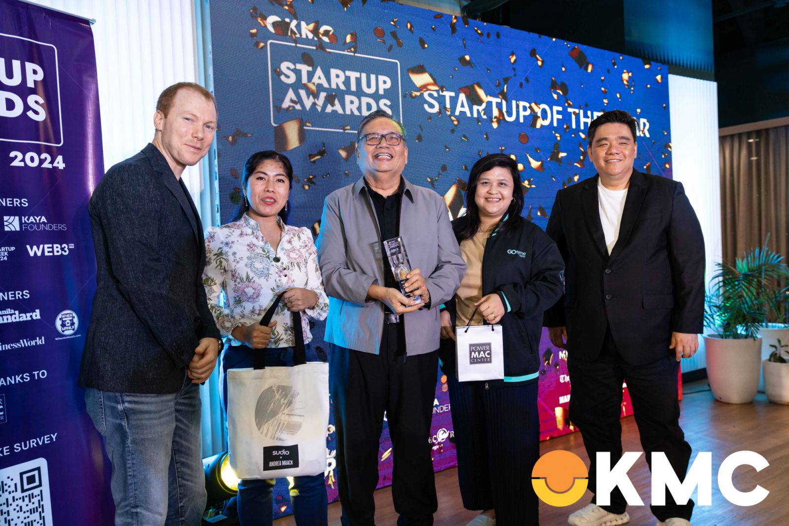 R-L: Steve Sy, Founder and CEO, Great Deals E-Commerce Corp; Jenelyn Bajacan, Customer Service Group, GoTyme Bank; Frederick Blancas, Head of Corporate Communications and External Relations, GoTyme Bank; Khecelyn Rayo, Customer Service Group, GoTyme Bank; Shor Macalbe, Manager, QBO Innovation (Photo: KMC Solutions)