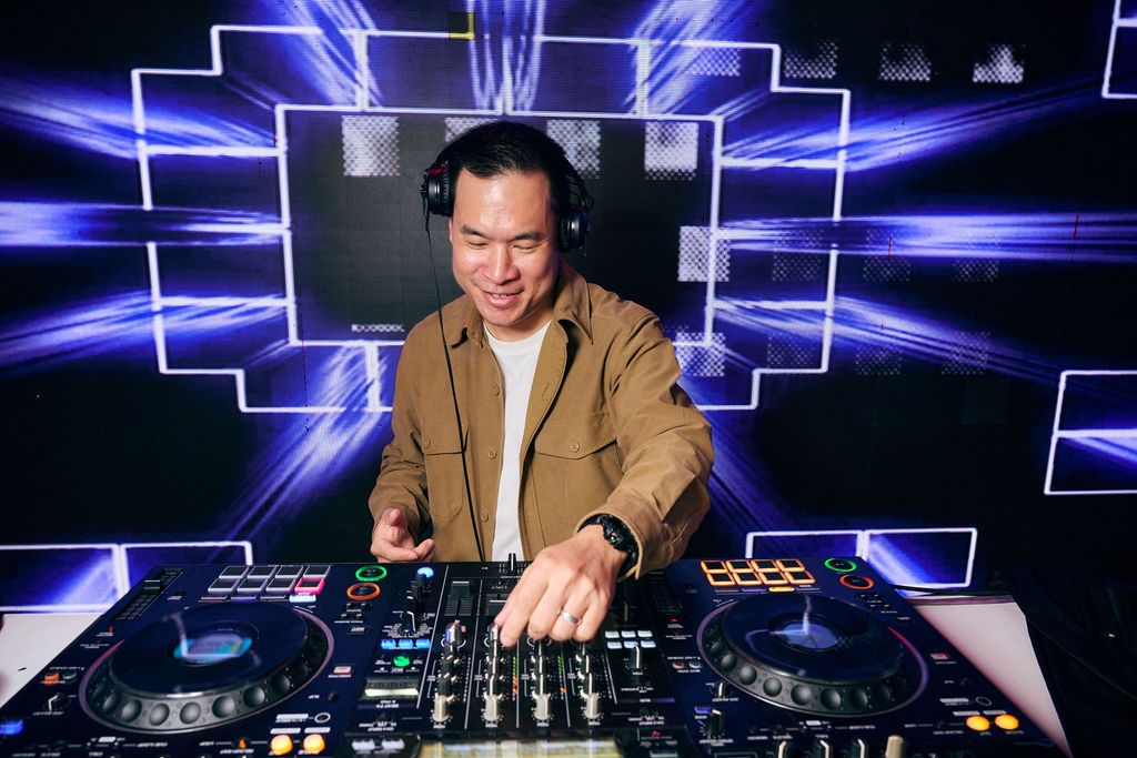 DJ Victor G