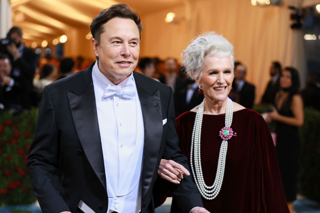 NEW YORK, NEW YORK - MAY 02: Elon Musk and Maye Musk attend The 2022 Met Gala Celebrating "In America: An Anthology of Fashion" at The Metropolitan Museum of Art on May 02, 2022 in New York City. (Photo by Theo Wargo/WireImage)