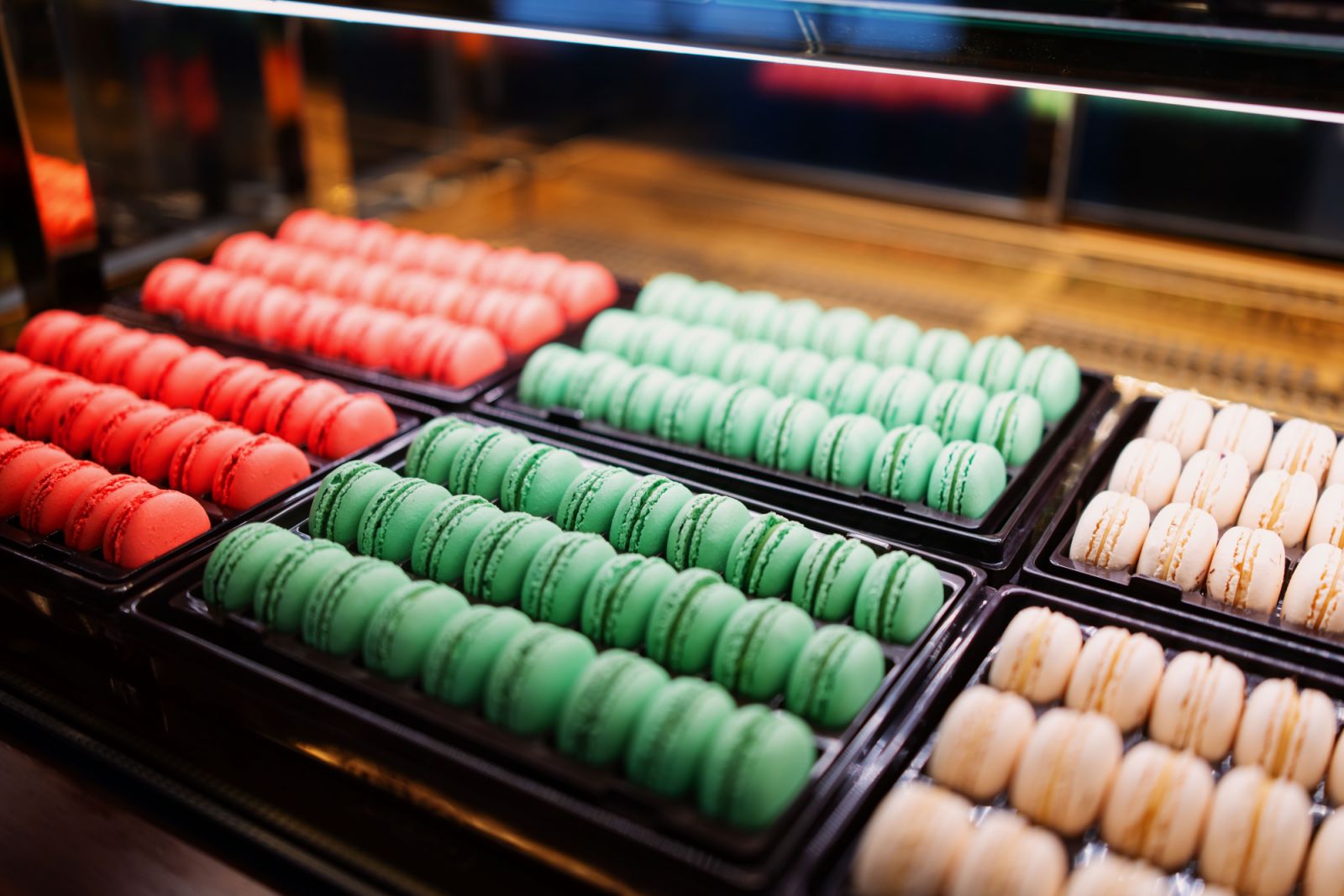 Macarons infused with tea
