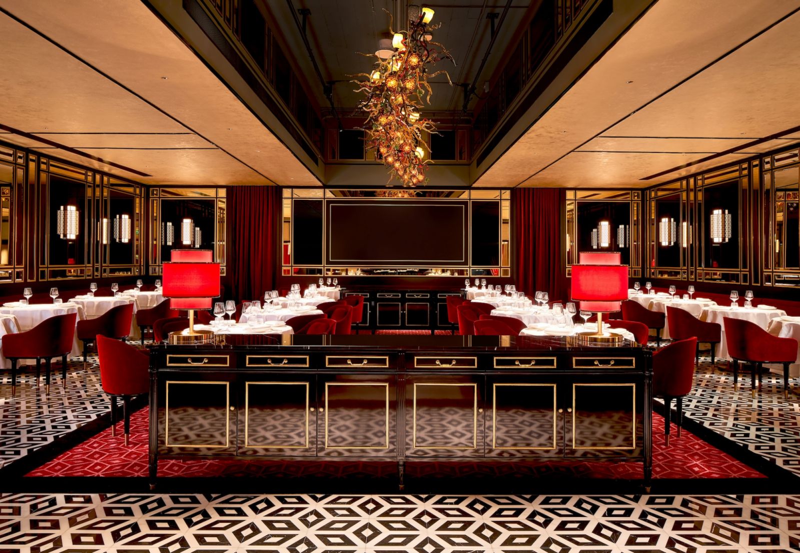 Madame Fan makes for one of the sexiest Chinese restaurants in the city (Photo: Madame Fan) best Chinese restaurant singapore