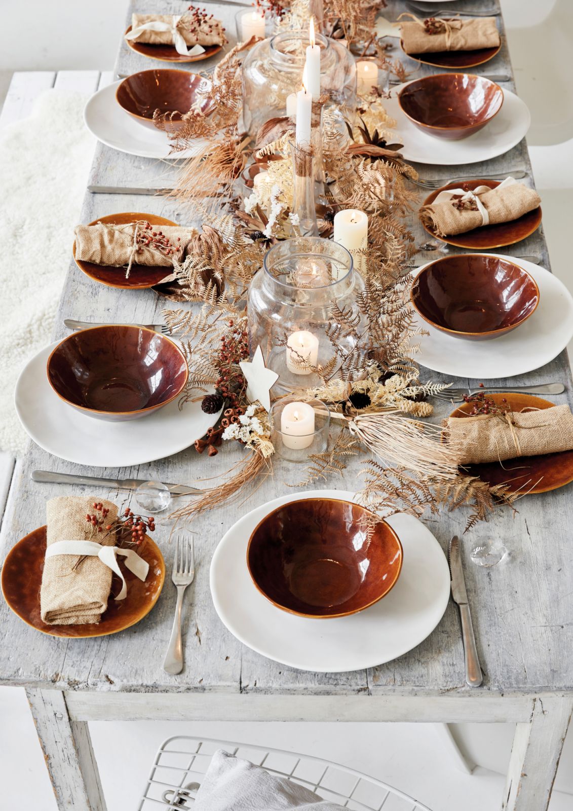 Cream hues go well with a beautiful burnt-caramel glaze