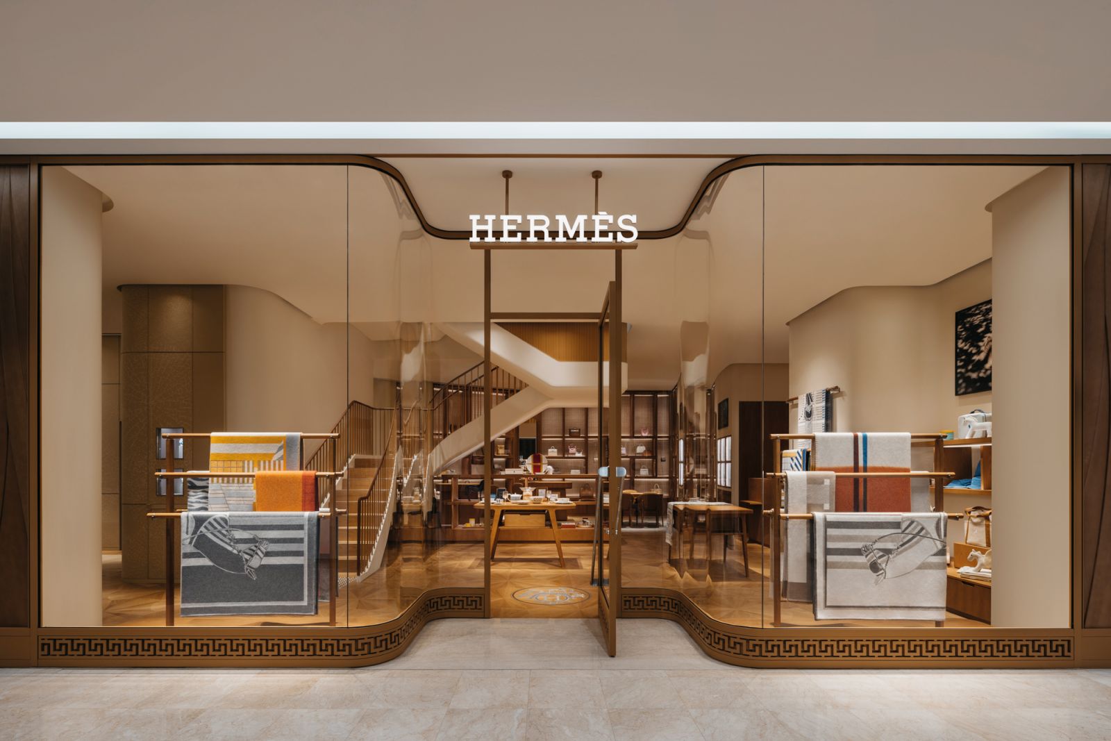 Entering Hermès