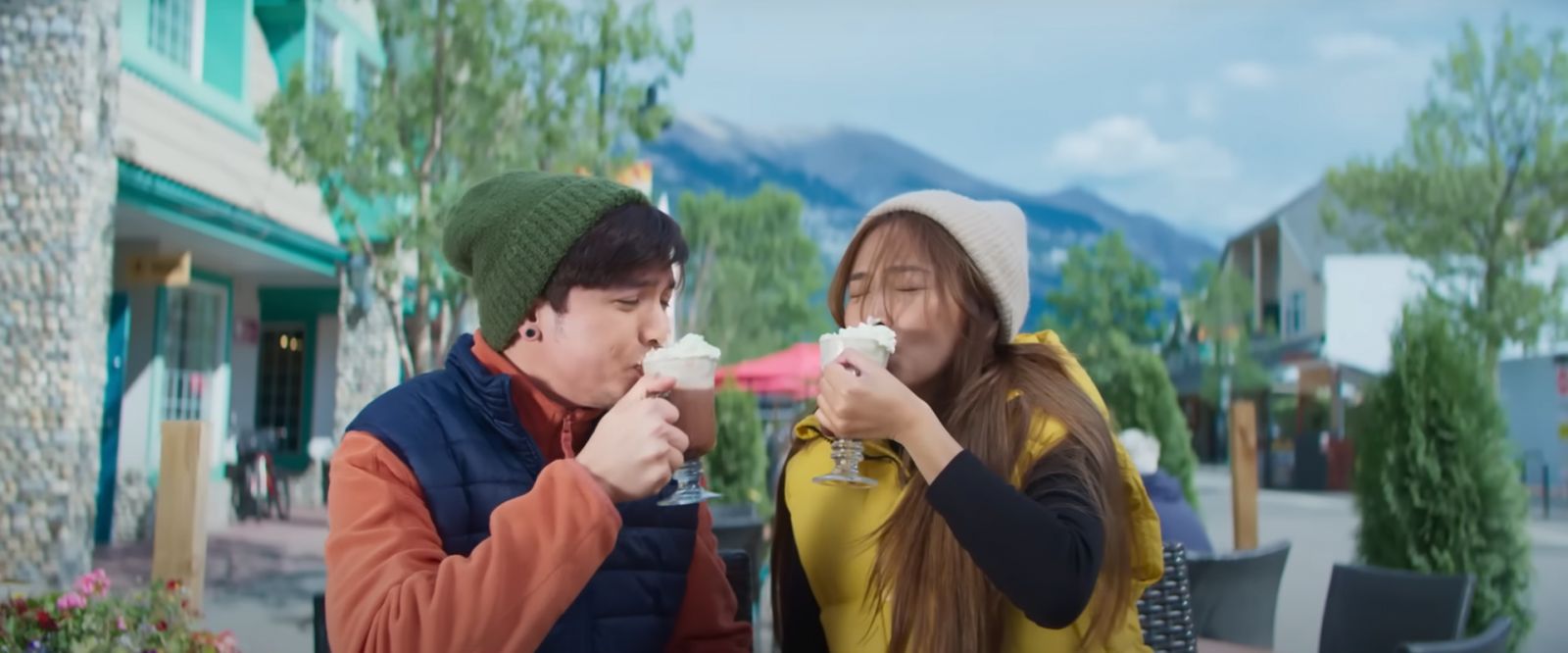 A movie still from 'Hello, Love, Again' (2019) (Photo: Star Cinema)