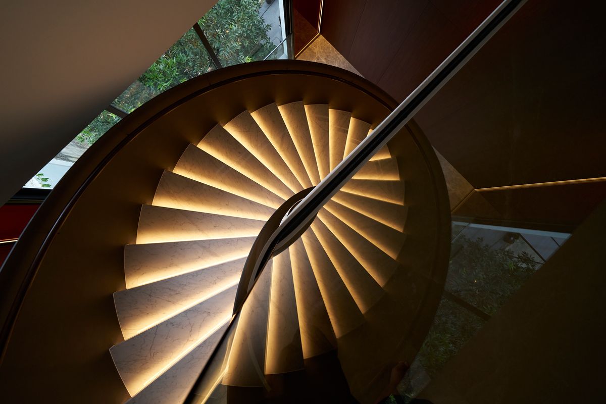 Another bird's eye view of the staircase reveals its thin structure