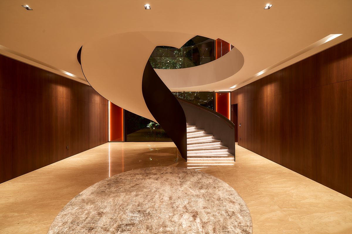 The Good Class Bungalow's black and white contrast paints a striking figure