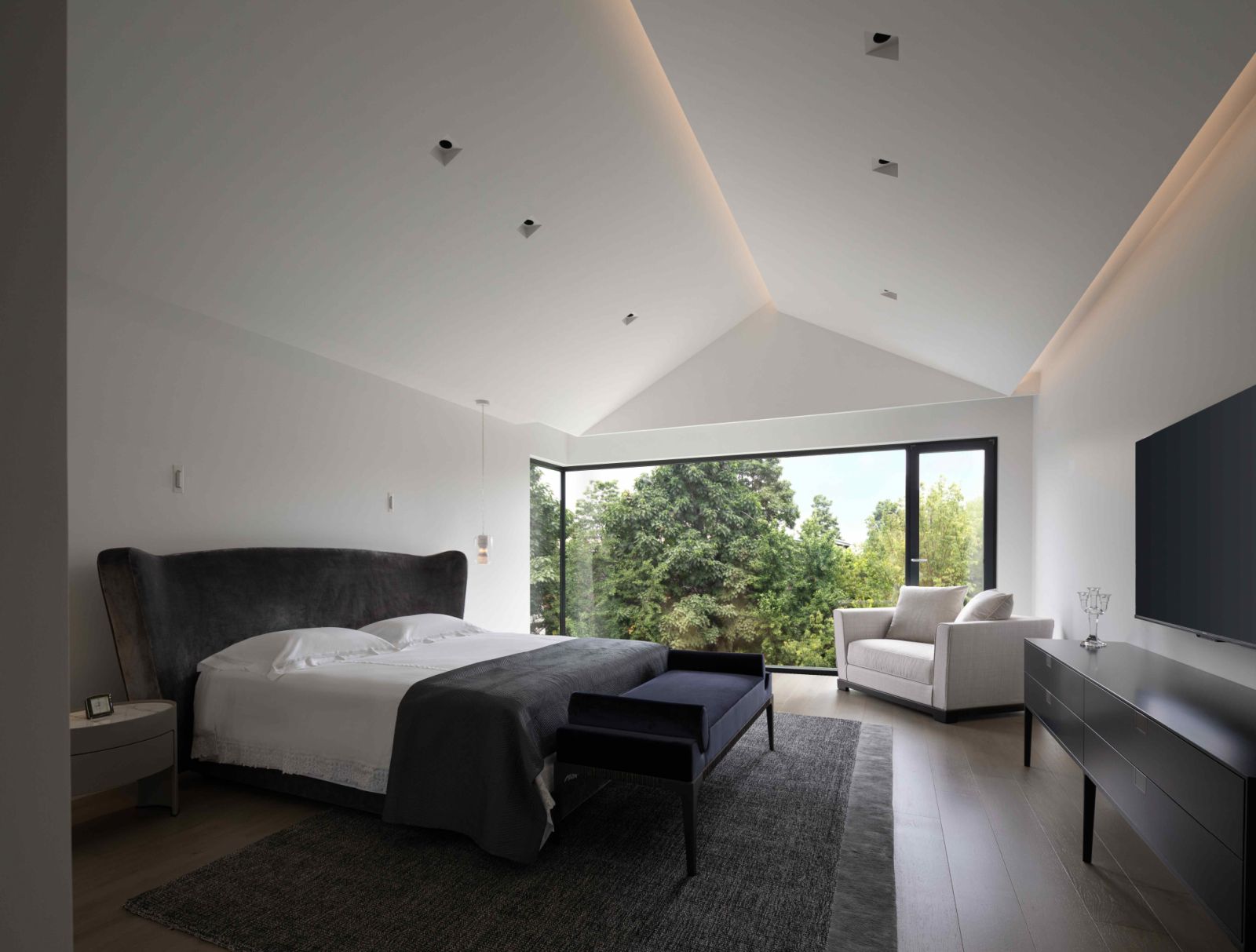 All rooms were transformed into suites for a better feeling of privacy