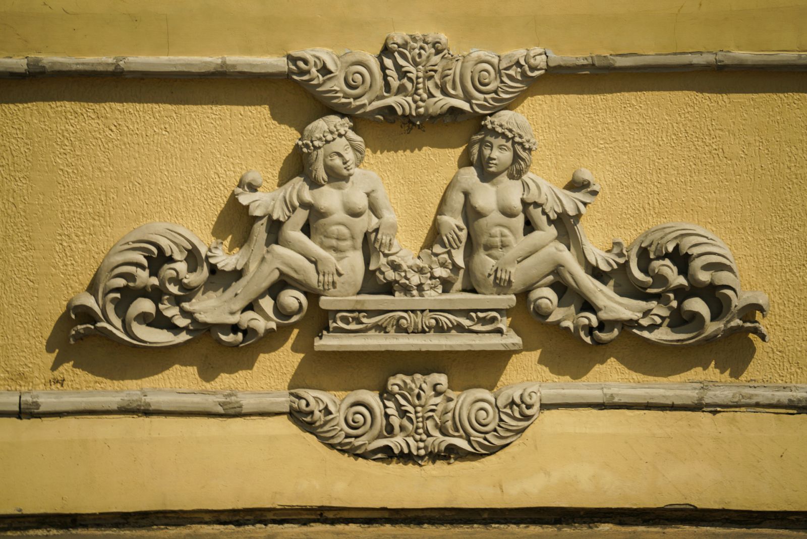 Art deco details of the esplanade