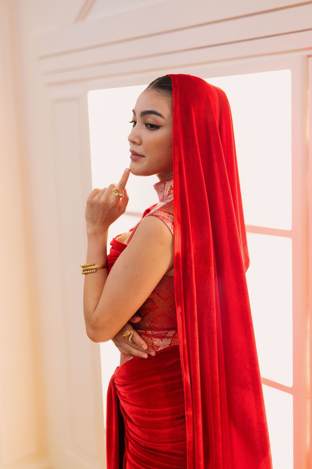 Eyka Farhana wearing Cartier