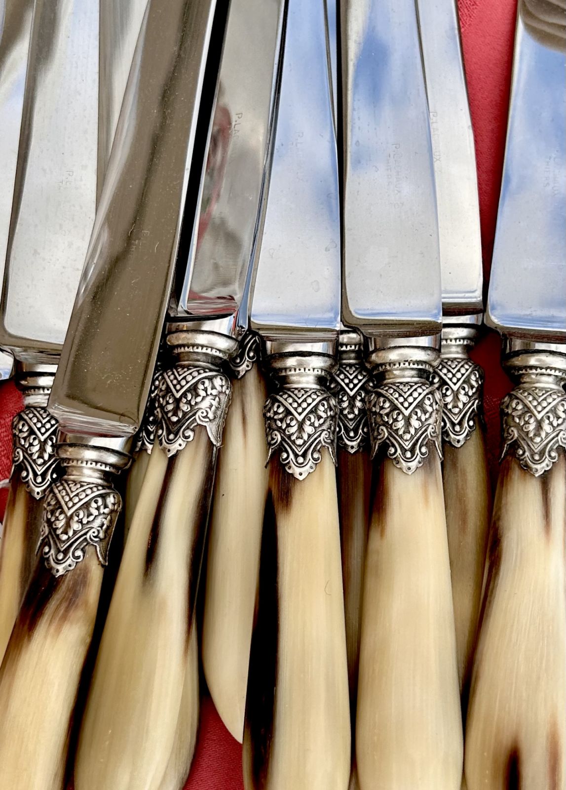 Horn-handled knives at the Paris flea market