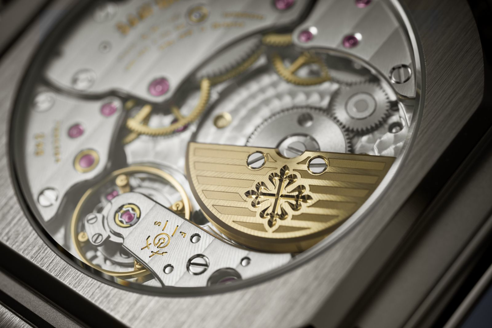 Patek Philippe, 5822P_001_DET
