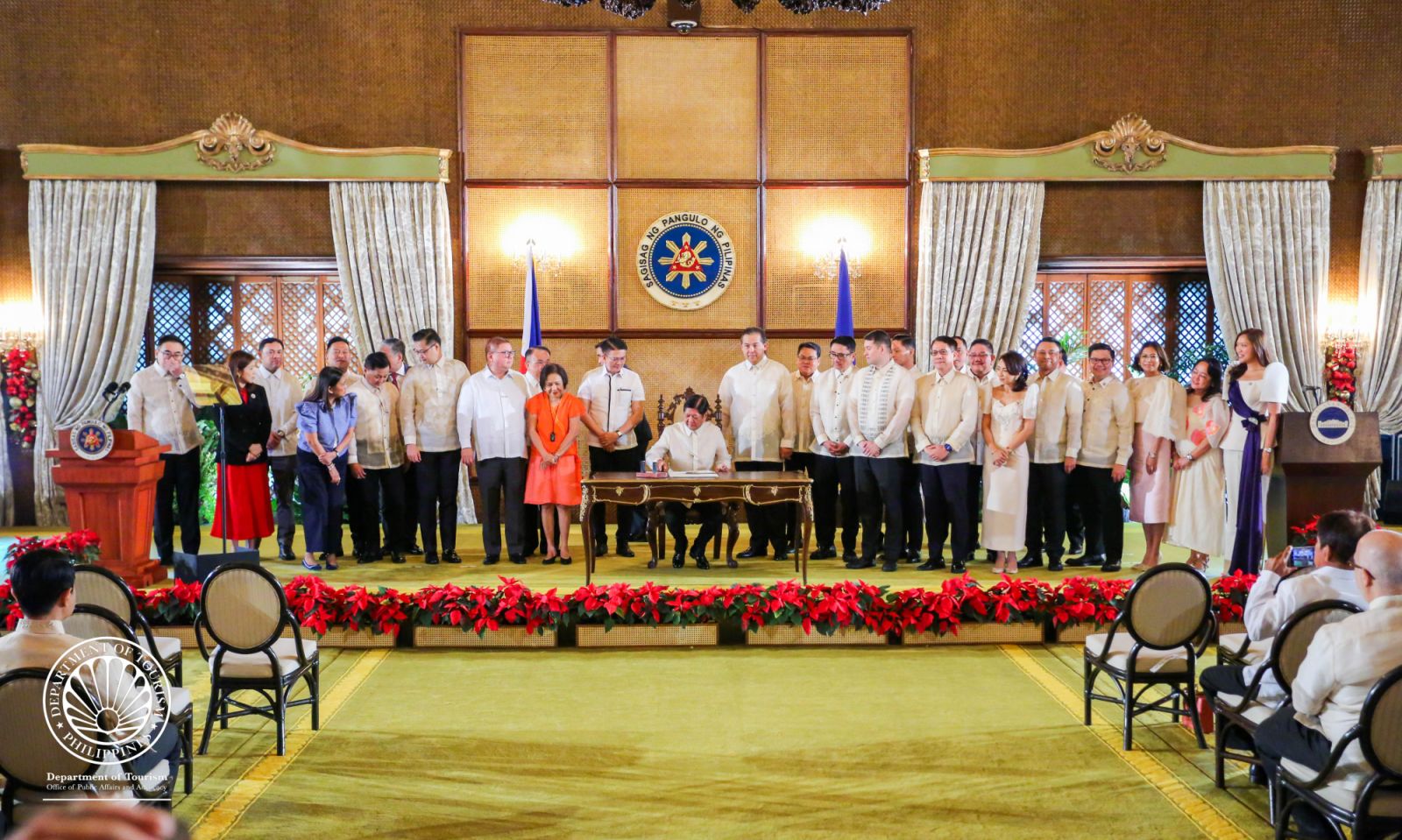 President Ferdinand Marcos, Jr signed the landmark Republic Act 12079, known as the “VAT Refund for Non-Resident Tourists”, on December 9 during a ceremonial signing at Malacañang Palace. The new law is poised to position the Philippines as a premier global shopping destination (Photo: Courtesy of the Department of Tourism)