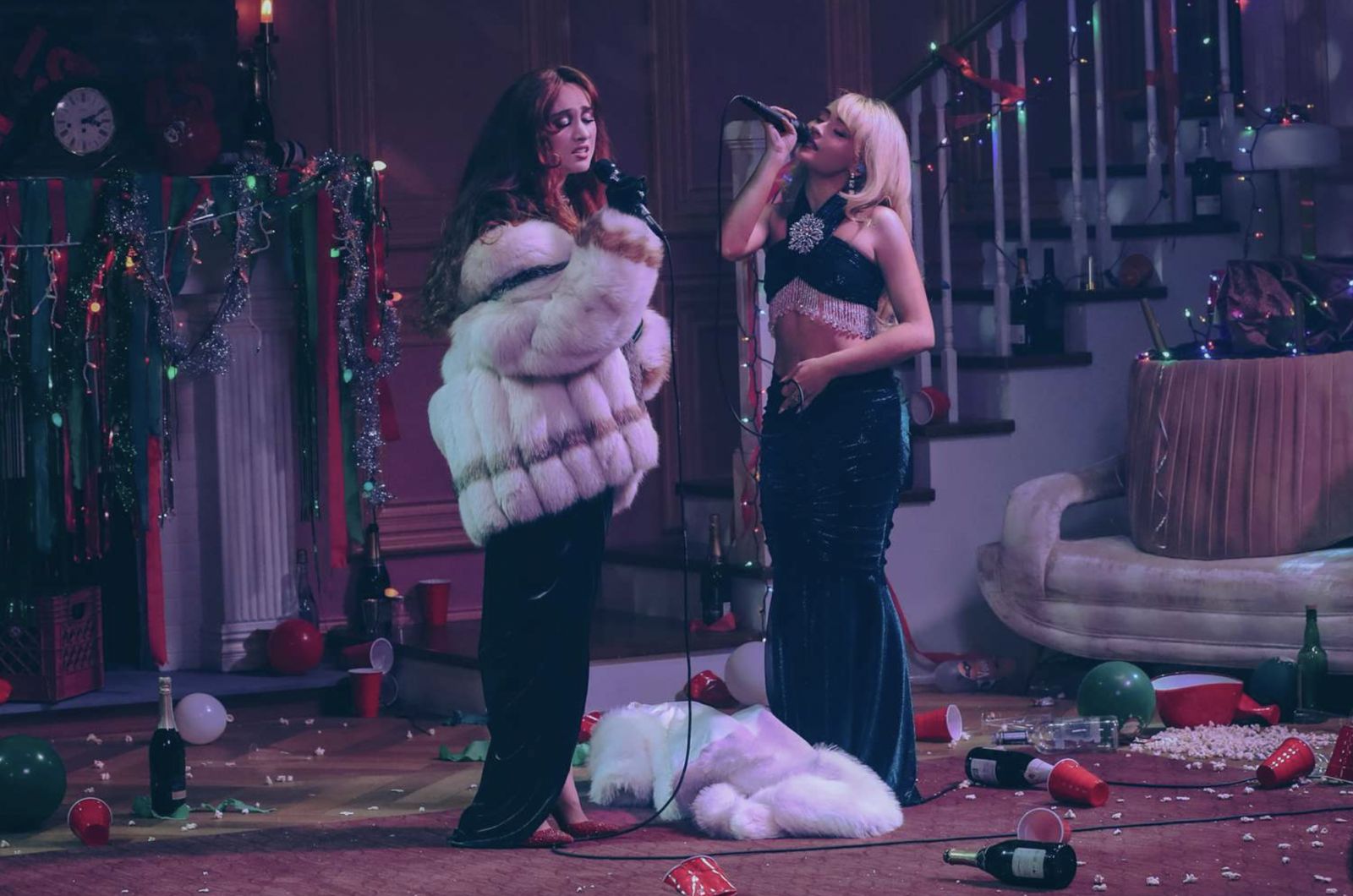 Chappell Roan duets with Sabrina Carpenter for her Netflix holiday special ‘A Nonsense Christmas’ (Photo: Netflix)