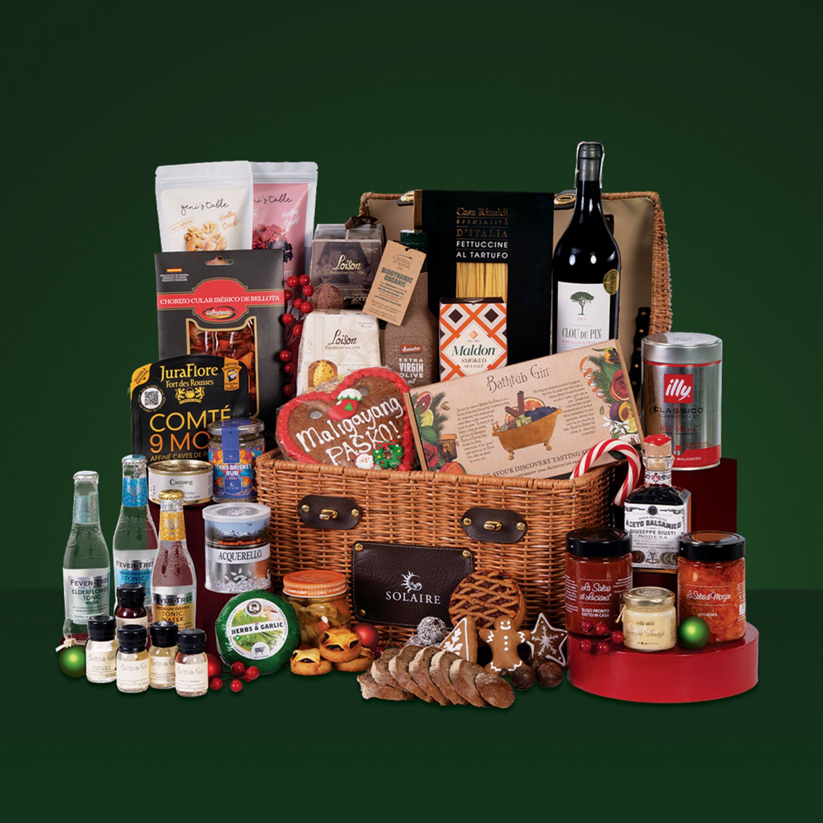 The Ultimate Royale Experience hamper (Photo: Solaire Resort)