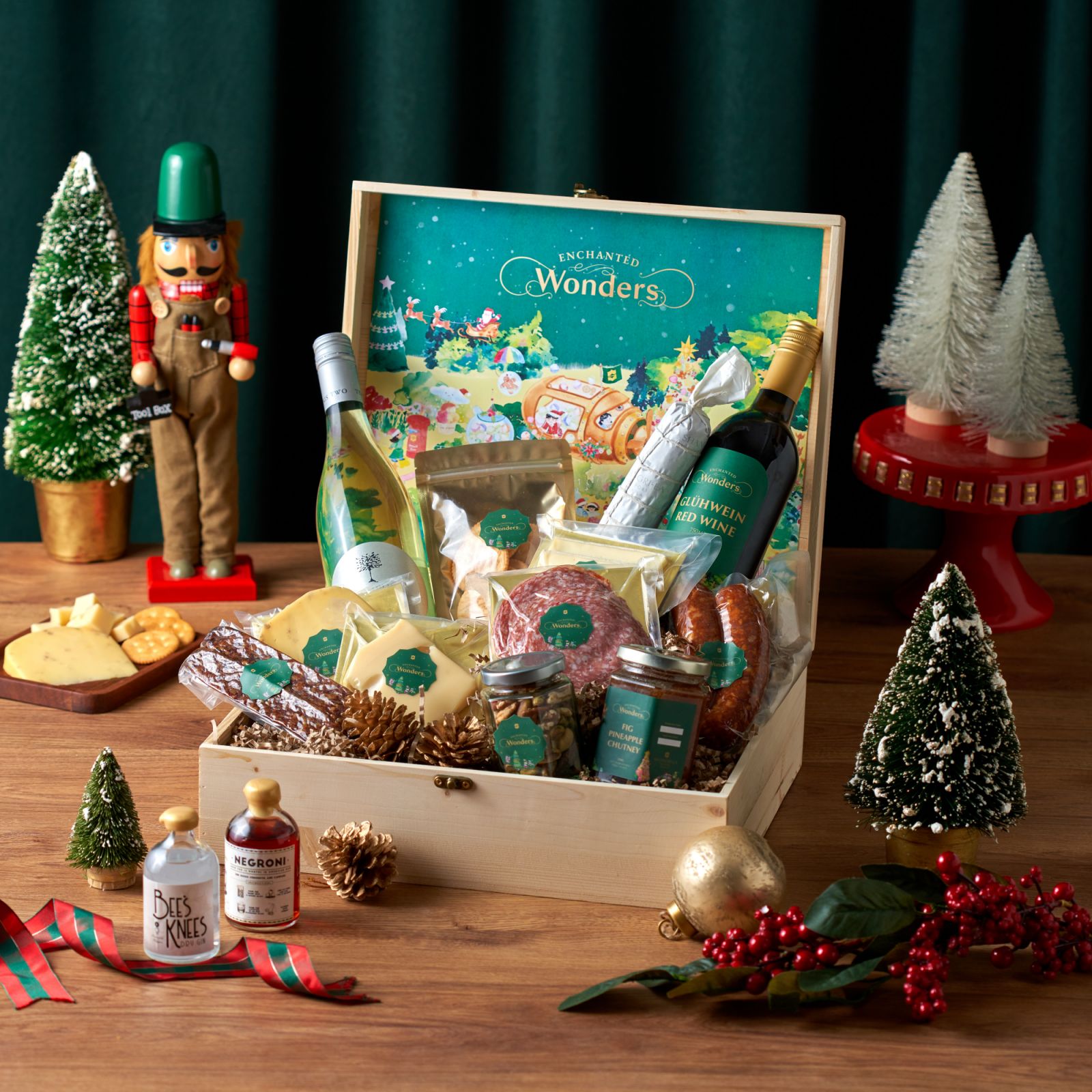 Shangri-La The Fort's Festive Natale Hamper (Photo: Shangri-La The Fort)