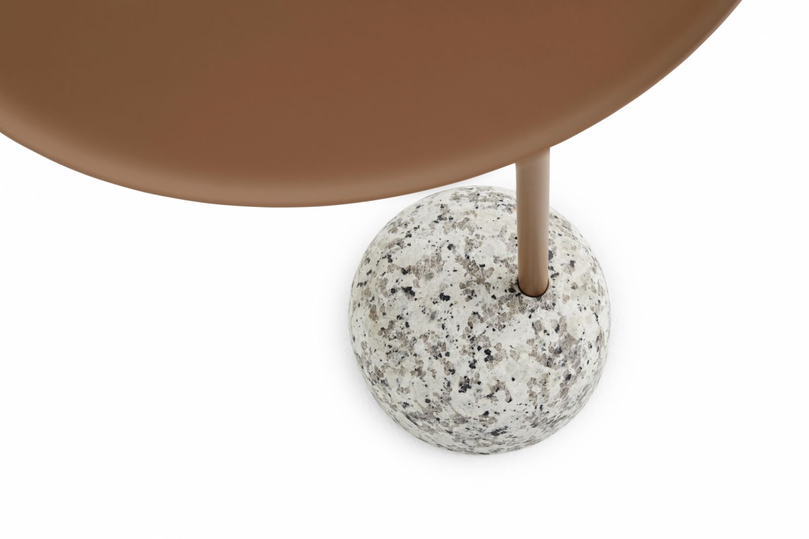 The solid granite base provides stability to the lightweight profile (Photo: Hay)