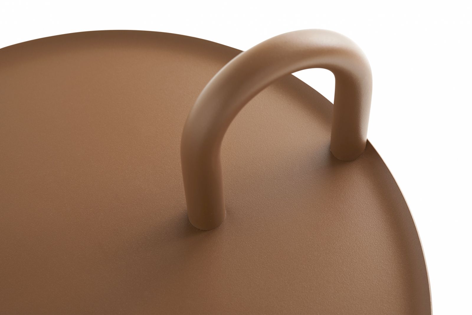 The slim design ensures effortless integration into various interiors (Photo: Hay)