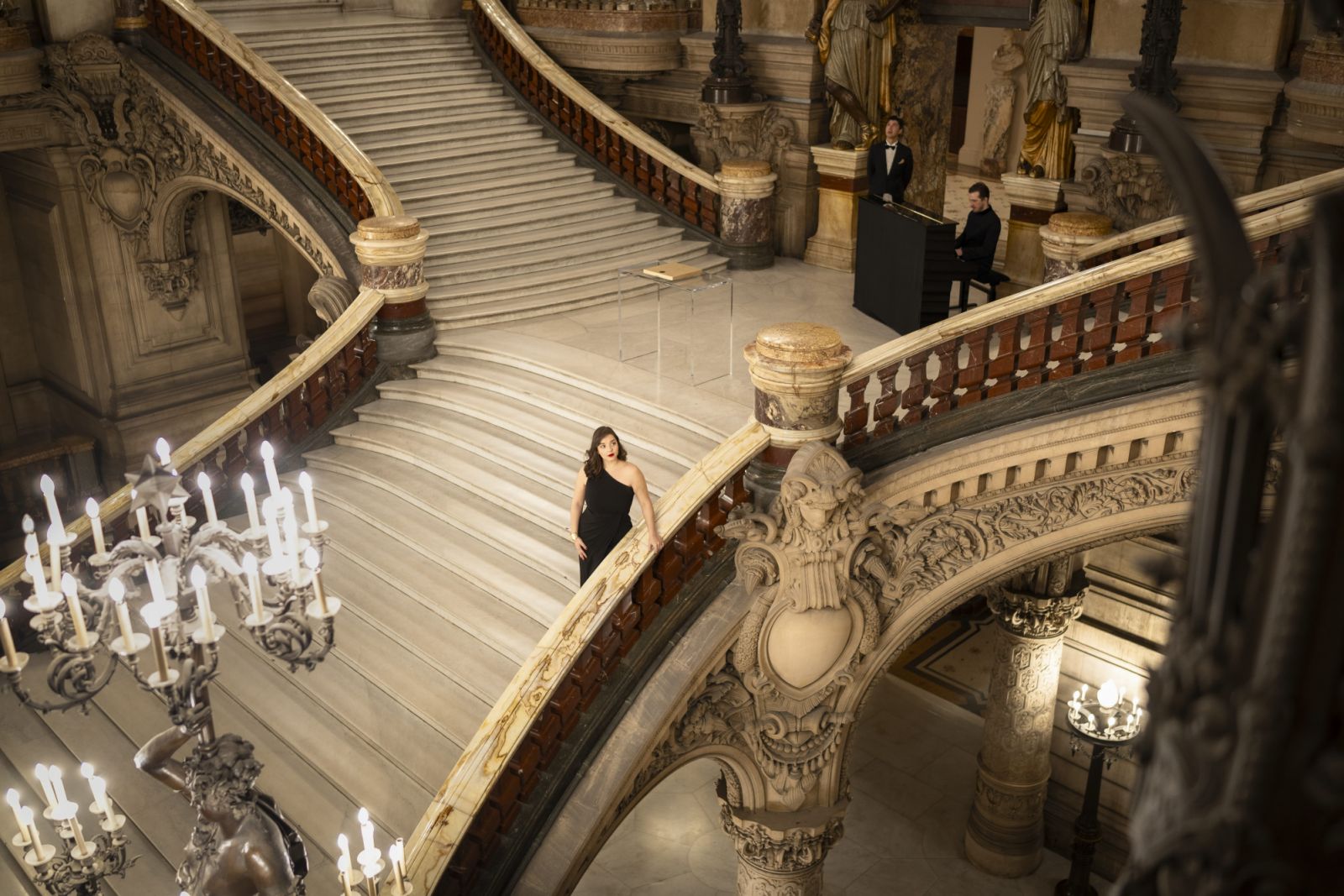 Two opera singers performed at the launch of Devialet Astra at the Opéra National de Paris.