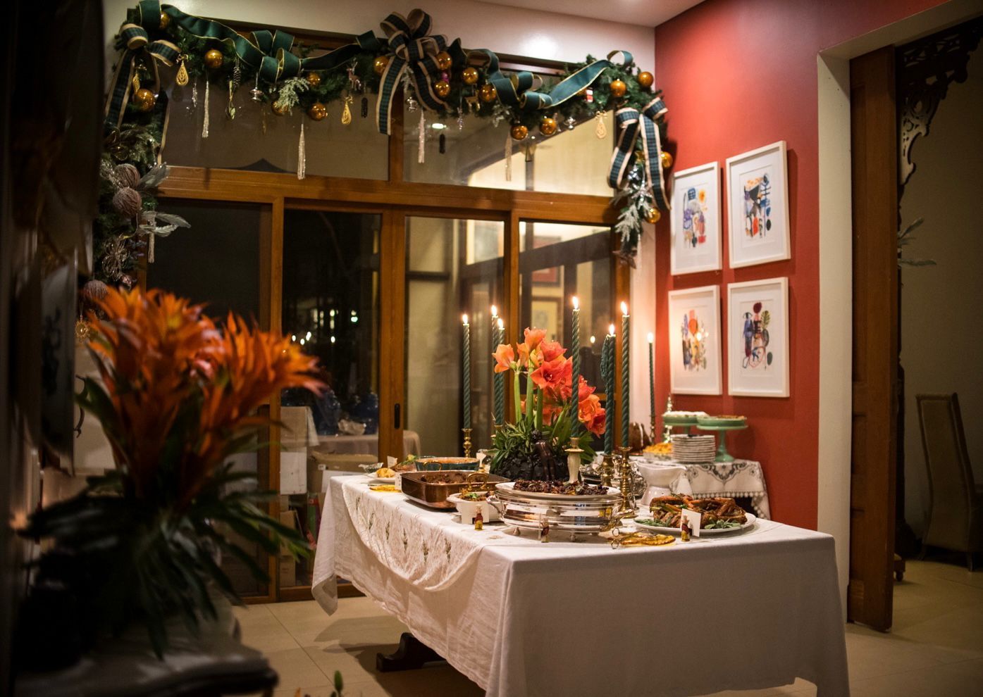 From the doorways to the buffet table, Kaye Garcia thoughtfully infuses each detail with holiday charm