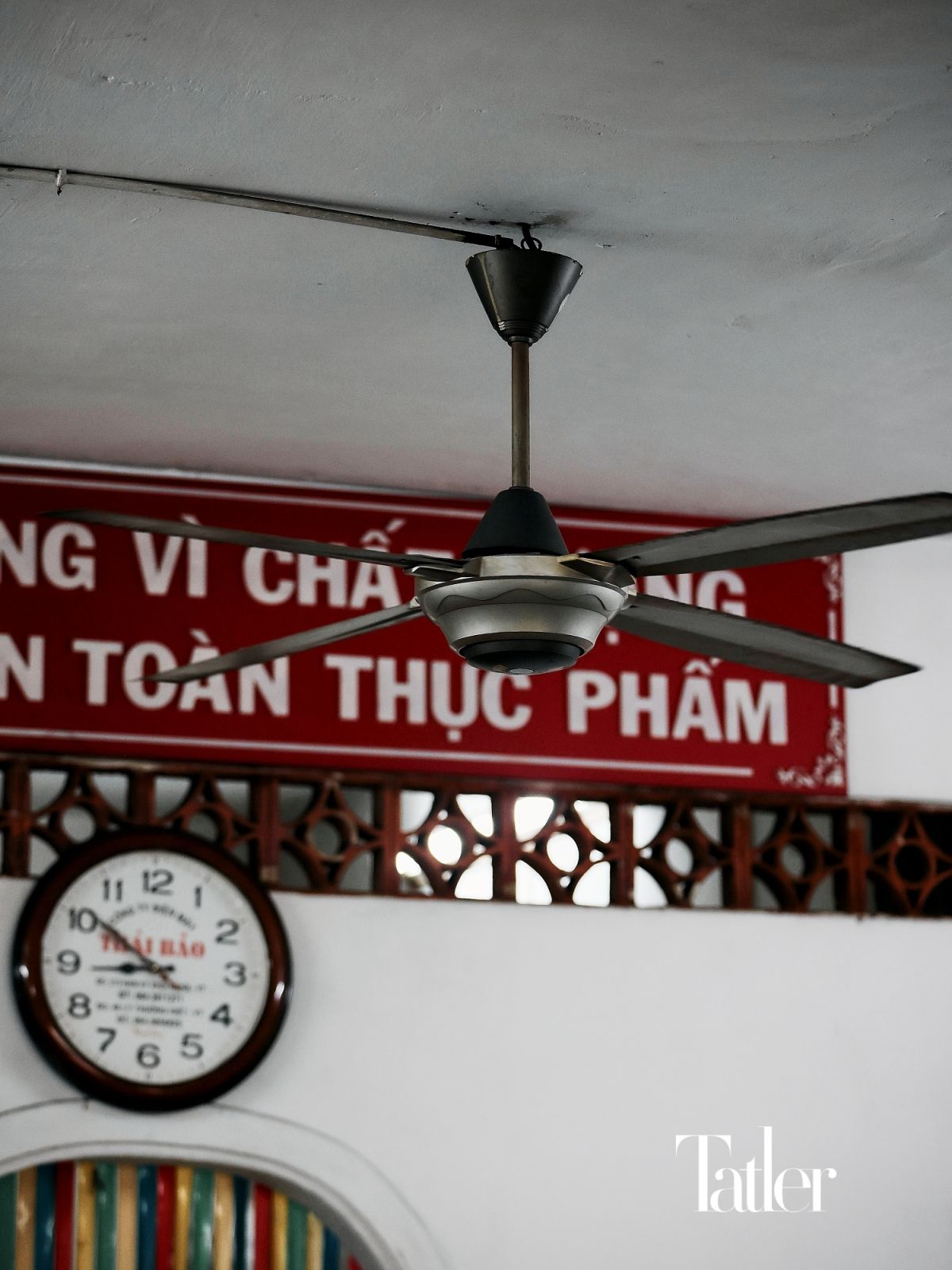 Iron ceiling fan