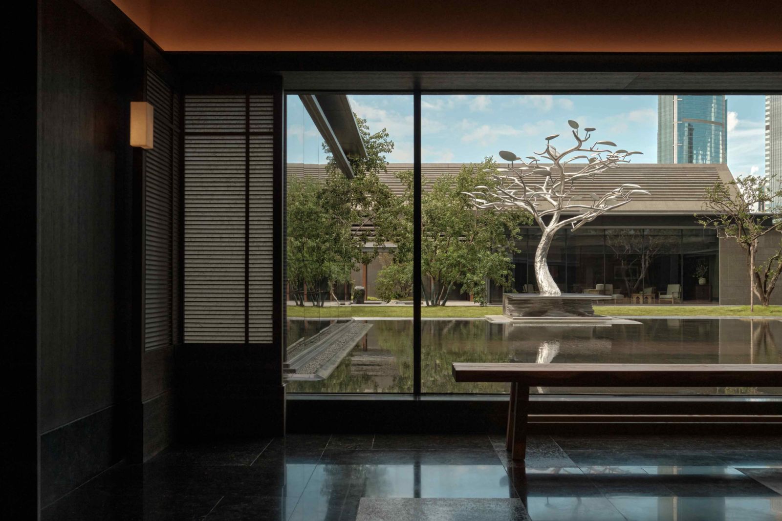 The 17-foot-high ‘Gathering’ centrepiece by Oscar Wang in the central courtyard (Photo: Hyatt Hotels)